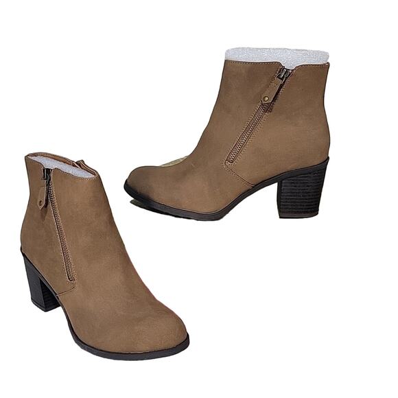 American Rag Demitra Ankle Boots Women's Size 8 New In Box - Picture 1 of 13